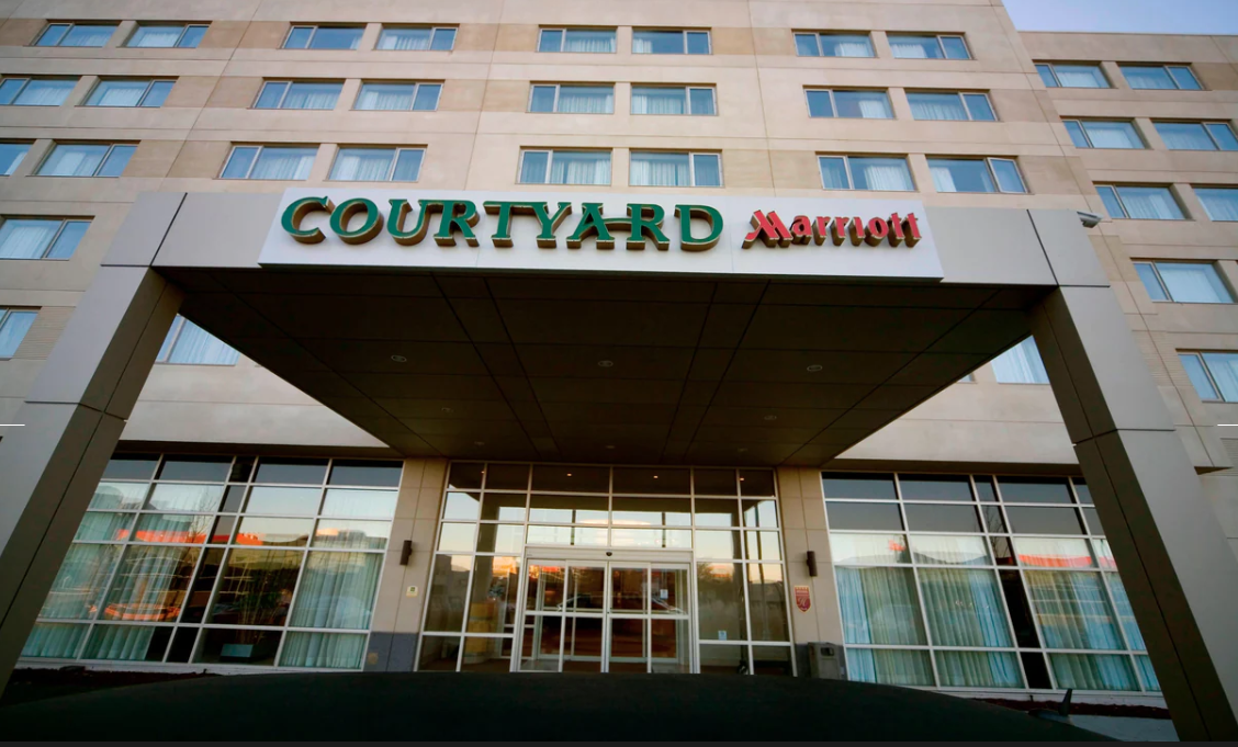 Courtyard by Marriott Montreal Airport