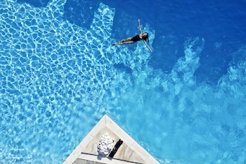 Mr & Mrs White Boutique Resort Tinos