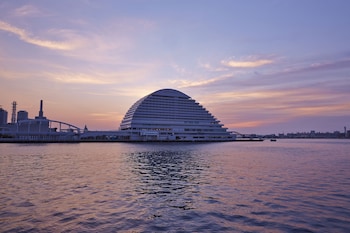Kobe Meriken Park Oriental Hotel