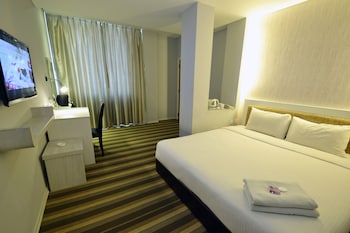 First Residence Hotel