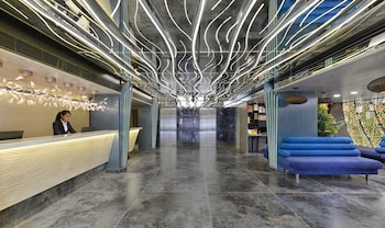 Regenta Central Antarim