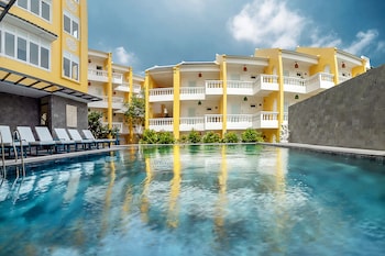 Aurora Riverside Hotel and Villas