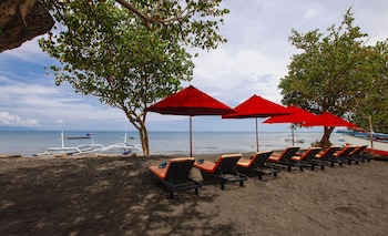 Bali Taman Beach Resort and Spa