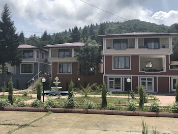 Zarha Mountain Resort