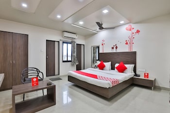 Daksh Hotel and Restaurant