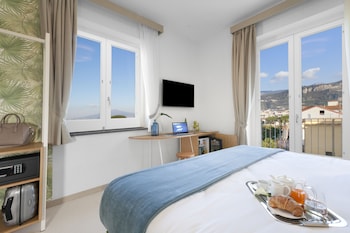 Unconventional Sorrento