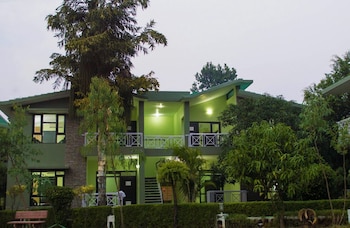 Corbett Anand Aamod Resort