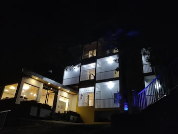 Mountain Quail Hotel & Resort