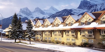 Canmore Inn and Suites