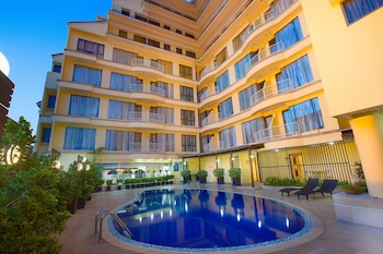 Oakwood Hotel and Residence Bangkok