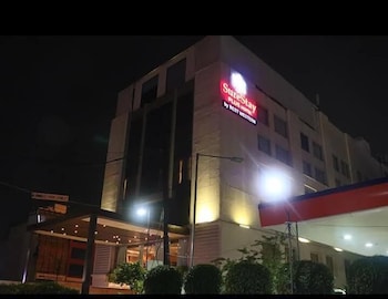SureStay Plus Hotel by Best Western Indore