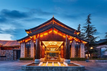 Intercontinental Lijiang Ancient Town Resort