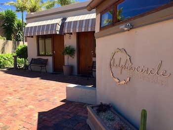 Dolphin Circle Bed and Breakfast