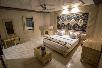 Ark Resorts Pachmarhi