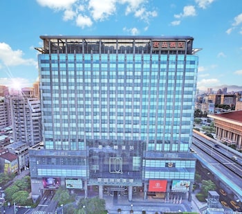 Palais De Chine Hotel