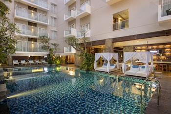 Grand Ixora Kuta Resort